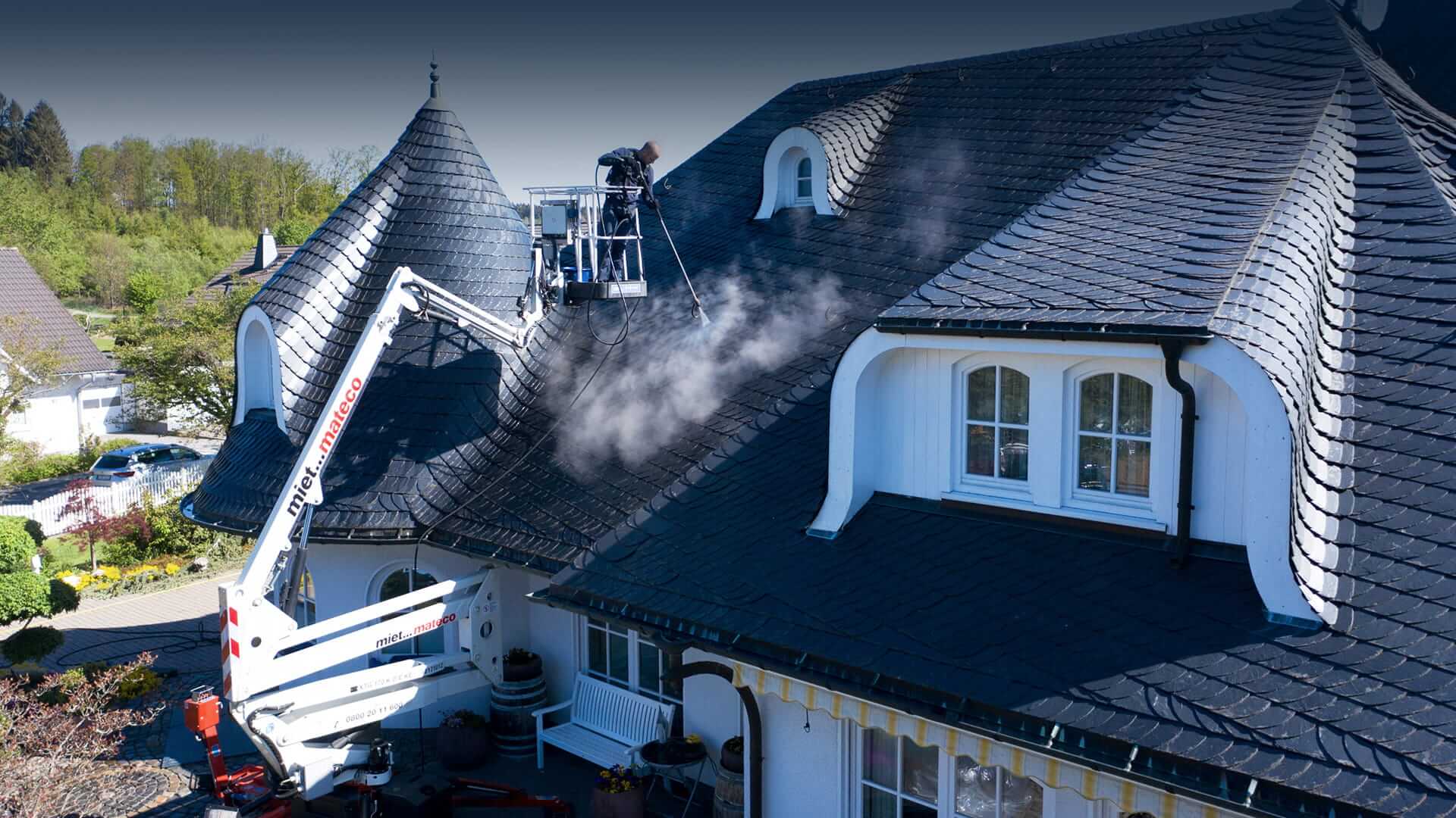 TRODATEC SE Dachreinigung in Deutschland – professionelle, TÜV-zertifizierte & chemiefreie Dachreinigung mit Garantie